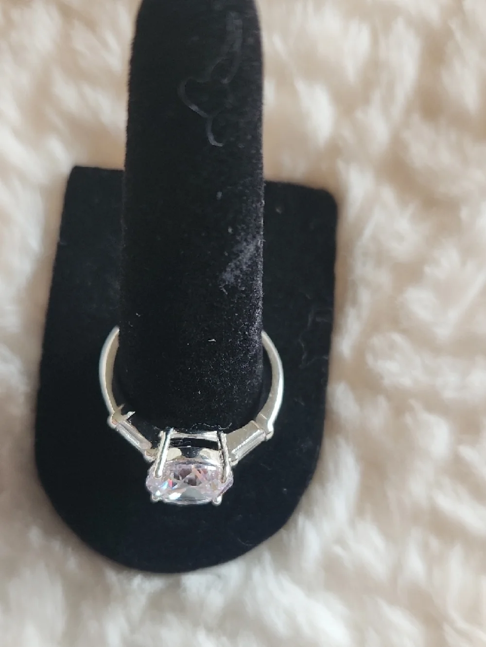 Luxury Silver Round Cubic Zirconia Solitaire Ring - White Brand New NWOT